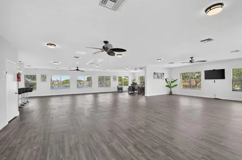 414 Springdale Circle Palm Springs FL 33461