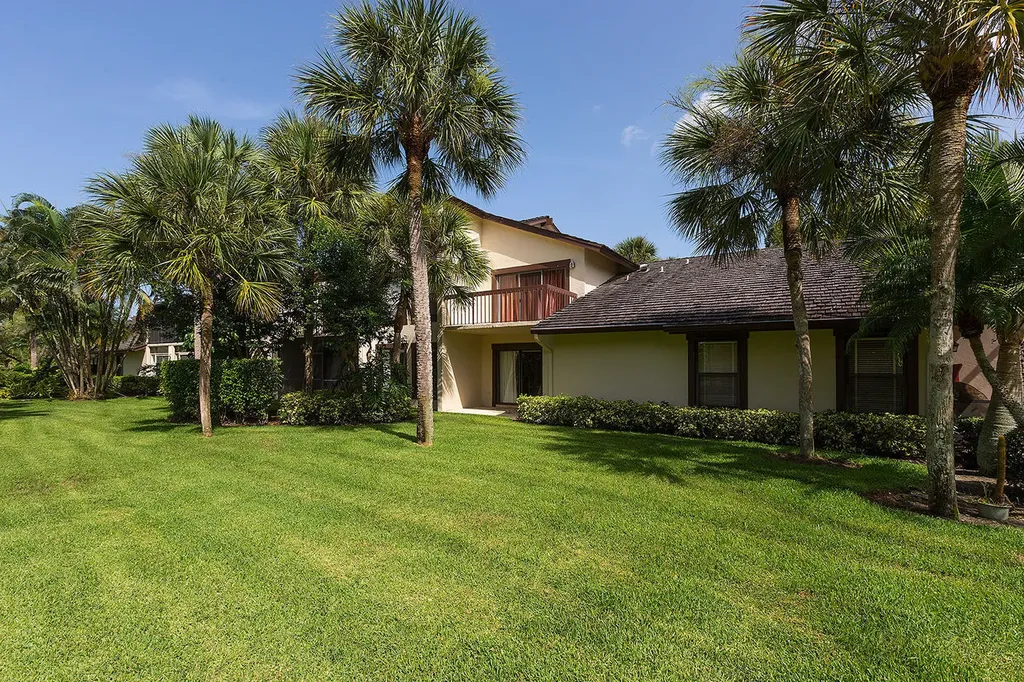 11397 Pond View Drive Wellington FL 33414