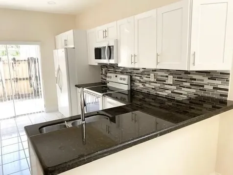 3145 N 37th Avenue Hollywood FL 33021
