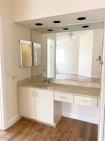 3145 N 37th Avenue Hollywood FL 33021