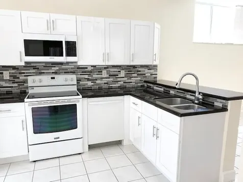 3145 N 37th Avenue Hollywood FL 33021