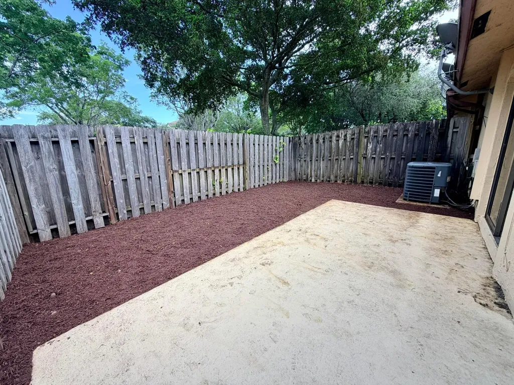 11137 NW 38th Place Sunrise FL 33351