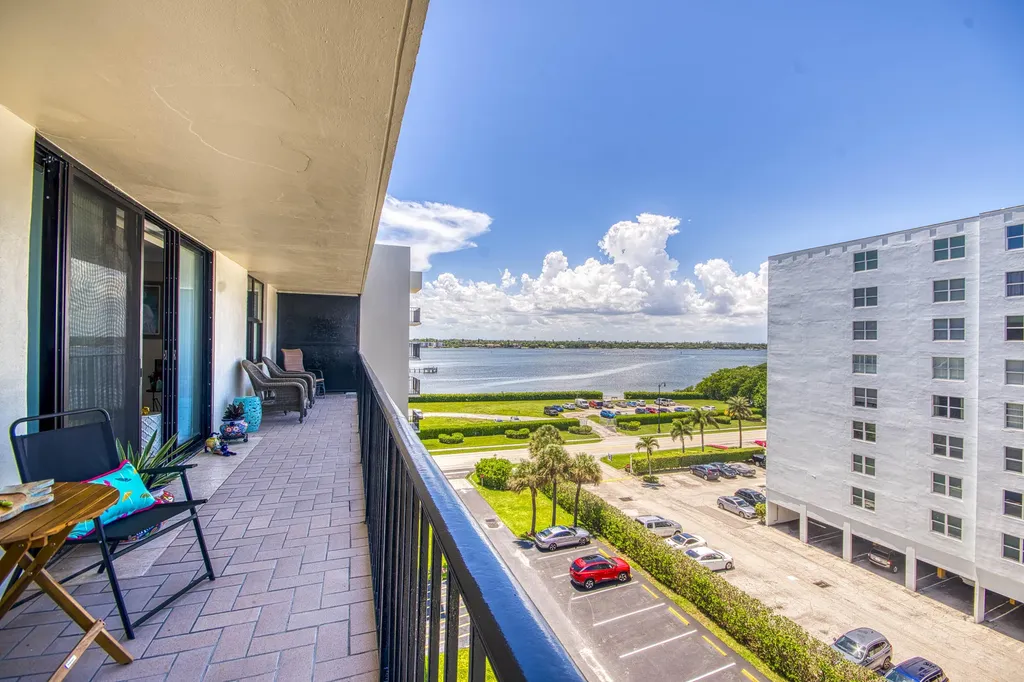 3460 S Ocean Boulevard Palm Beach FL 33480