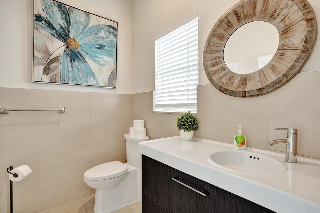 3043 Center Avenue Fort Lauderdale FL 33308