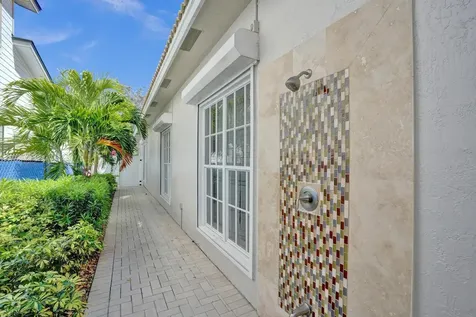 3043 Center Avenue Fort Lauderdale FL 33308