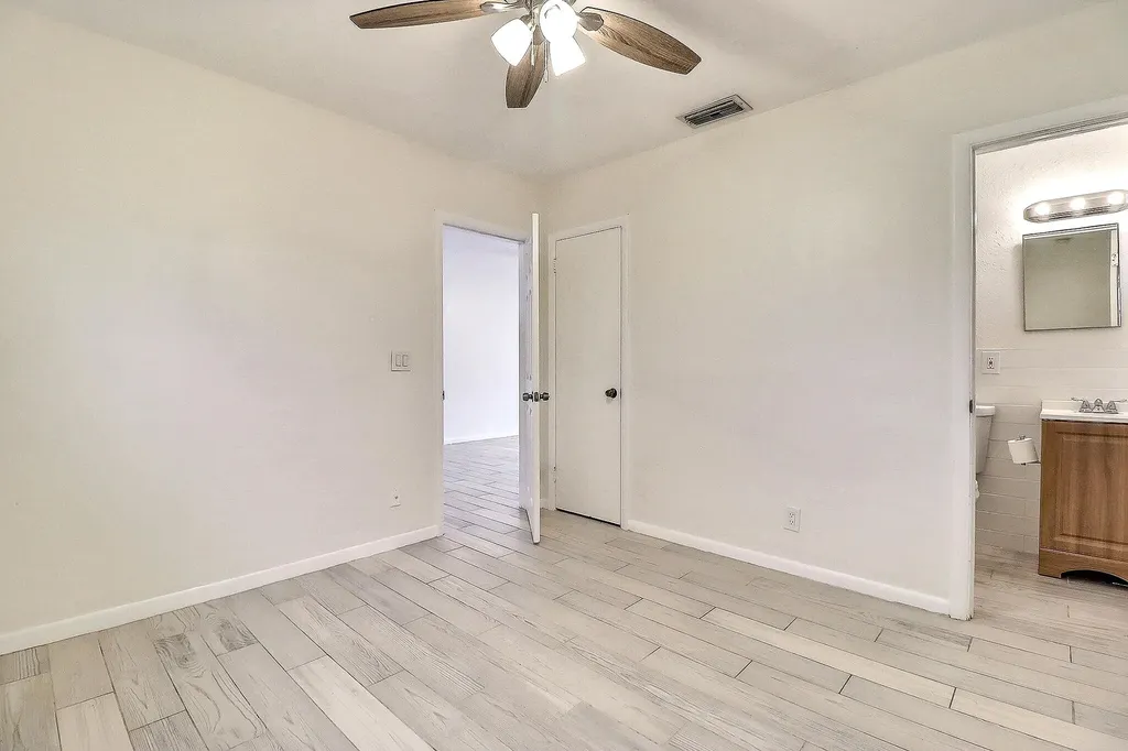 337 Mid Pines Road Palm Springs FL 33461