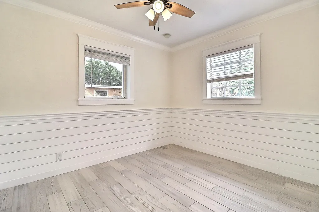 337 Mid Pines Road Palm Springs FL 33461
