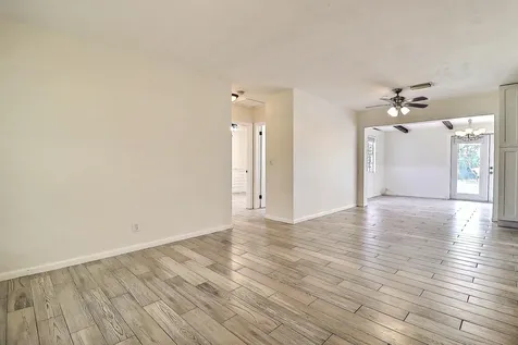 337 Mid Pines Road Palm Springs FL 33461