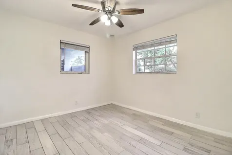 337 Mid Pines Road Palm Springs FL 33461