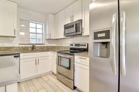 337 Mid Pines Road Palm Springs FL 33461