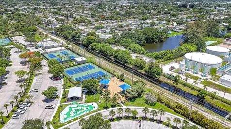 337 Mid Pines Road Palm Springs FL 33461