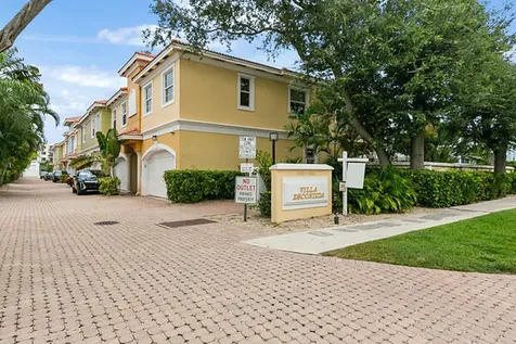 3020 NE 5th Terrace Wilton Manors FL 33334