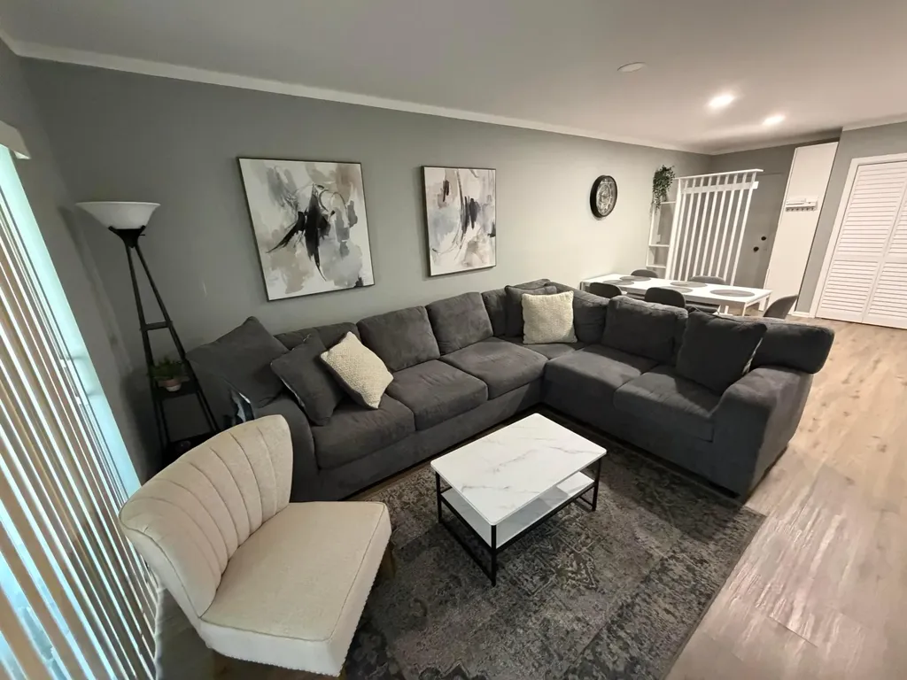 2210 NE 67th Street Fort Lauderdale FL 33308