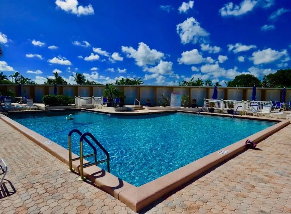2210 NE 67th Street Fort Lauderdale FL 33308