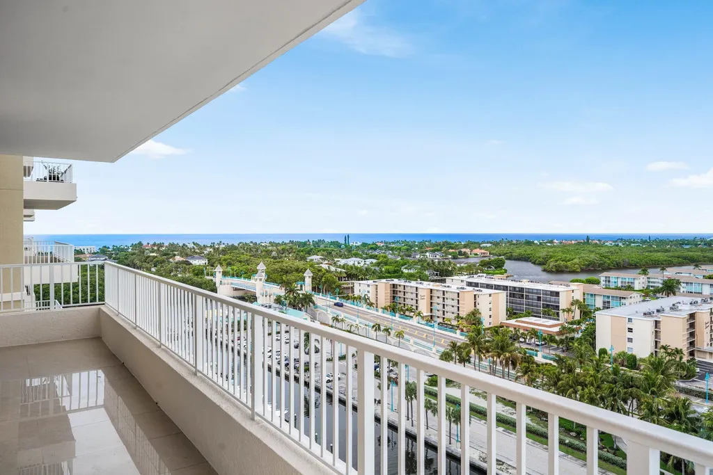 625 Casa Loma Boulevard Boynton Beach FL 33435