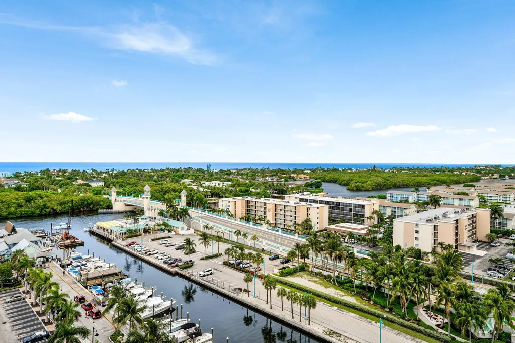 625 Casa Loma Boulevard Boynton Beach FL 33435