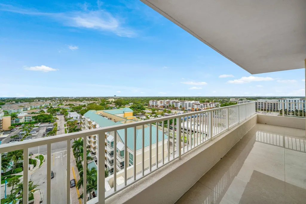625 Casa Loma Boulevard Boynton Beach FL 33435
