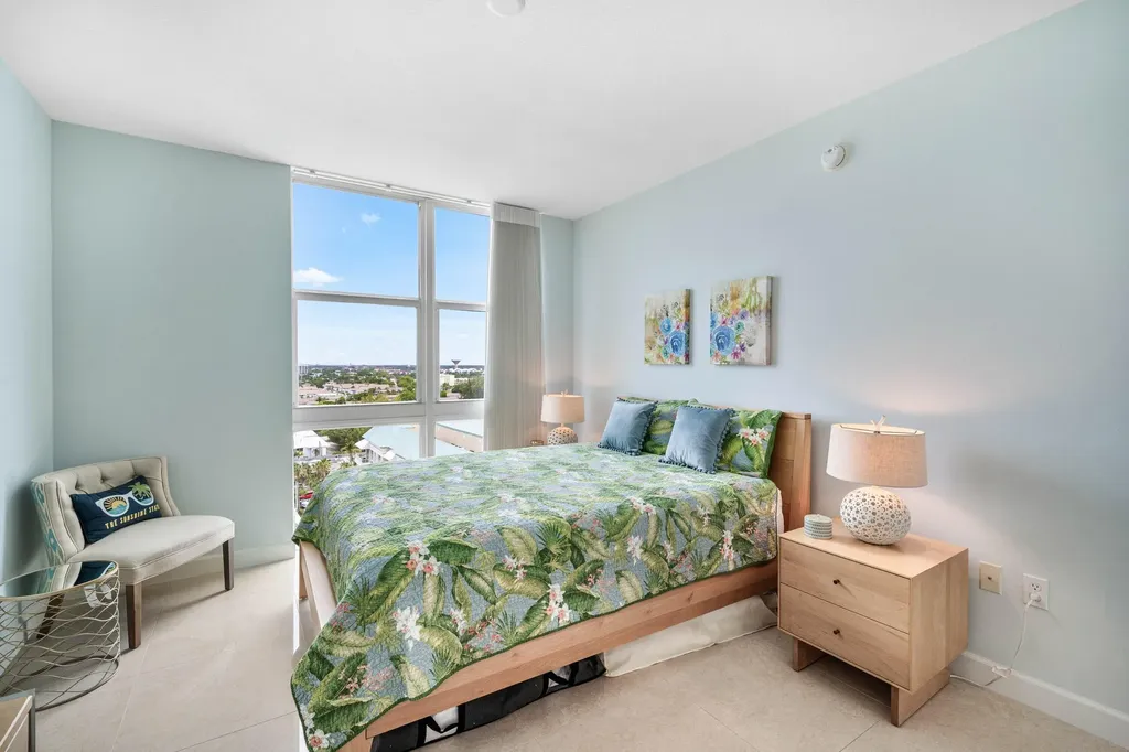 625 Casa Loma Boulevard Boynton Beach FL 33435