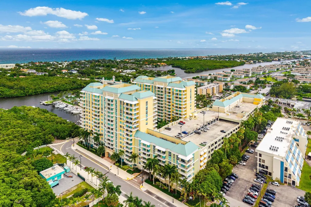 625 Casa Loma Boulevard Boynton Beach FL 33435
