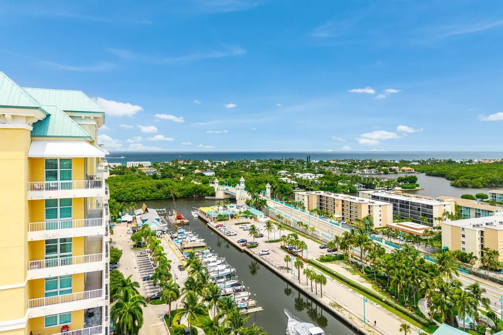 625 Casa Loma Boulevard Boynton Beach FL 33435
