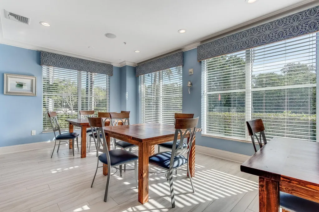 625 Casa Loma Boulevard Boynton Beach FL 33435