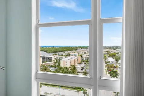 625 Casa Loma Boulevard Boynton Beach FL 33435