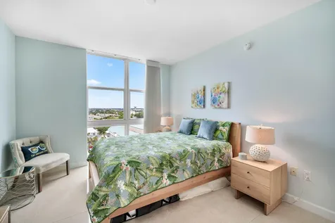 625 Casa Loma Boulevard Boynton Beach FL 33435