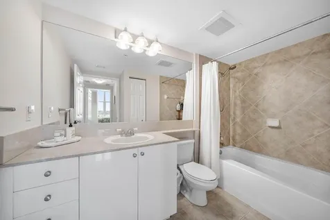 625 Casa Loma Boulevard Boynton Beach FL 33435