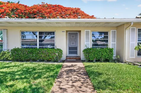 20846 Vinesta Circle Boca Raton FL 33433