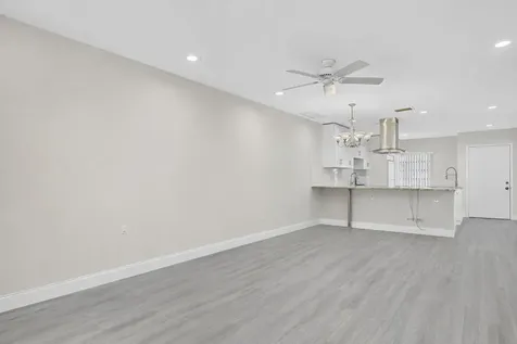 20846 Vinesta Circle Boca Raton FL 33433