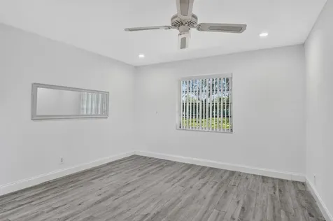 20846 Vinesta Circle Boca Raton FL 33433
