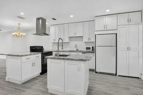 20846 Vinesta Circle Boca Raton FL 33433