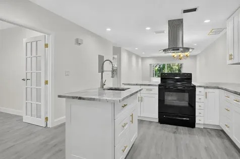 20846 Vinesta Circle Boca Raton FL 33433