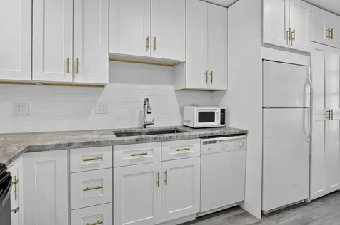 20846 Vinesta Circle Boca Raton FL 33433
