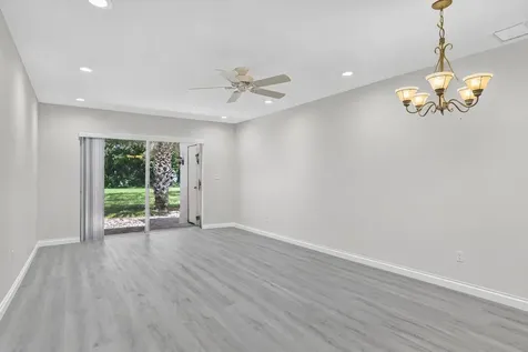 20846 Vinesta Circle Boca Raton FL 33433