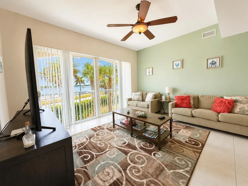 35 Harbour Isle Drive W Fort Pierce FL 34949