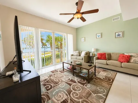 35 Harbour Isle Drive W Fort Pierce FL 34949