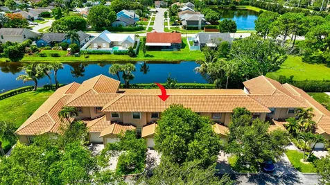 6374 Park Lake Circle Boynton Beach FL 33437