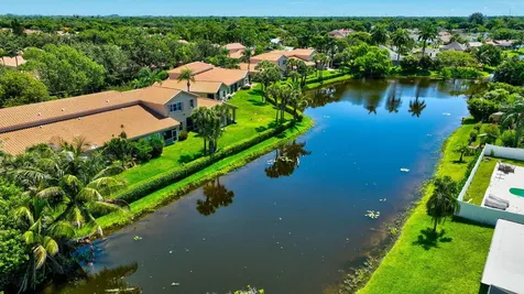 6374 Park Lake Circle Boynton Beach FL 33437
