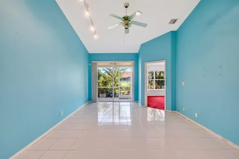 6374 Park Lake Circle Boynton Beach FL 33437