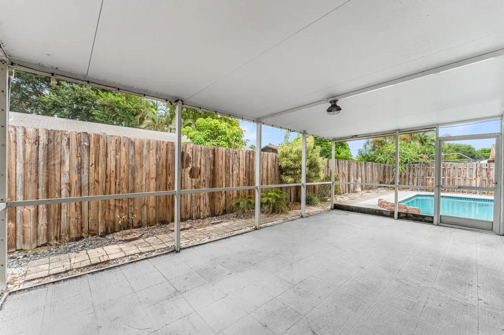 3861 NW 1st Drive Deerfield Beach FL 33442