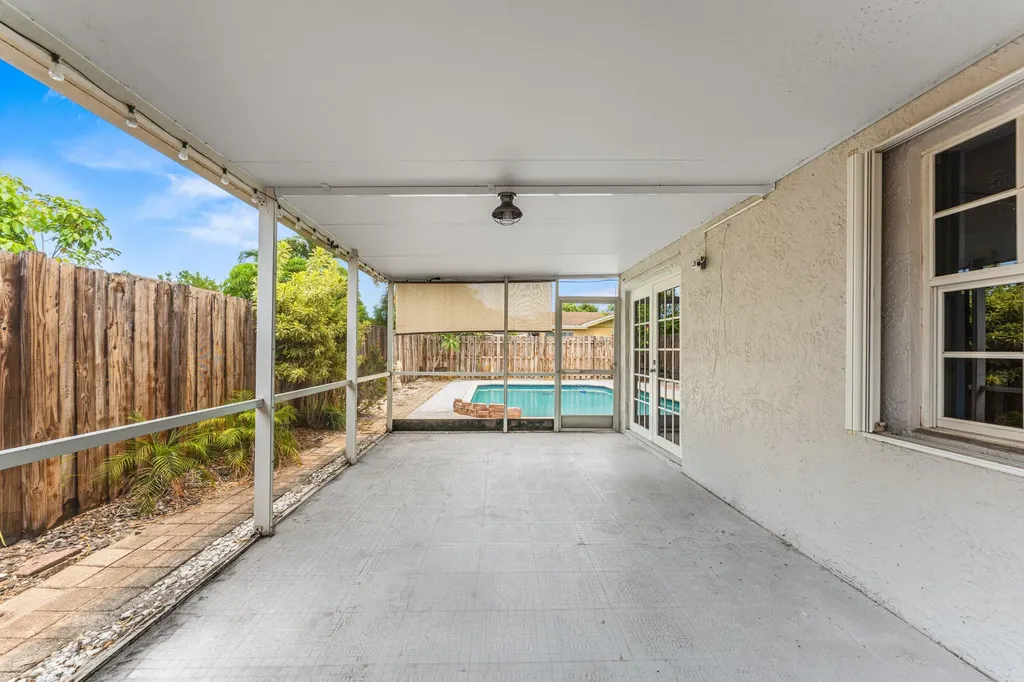 3861 NW 1st Drive Deerfield Beach FL 33442