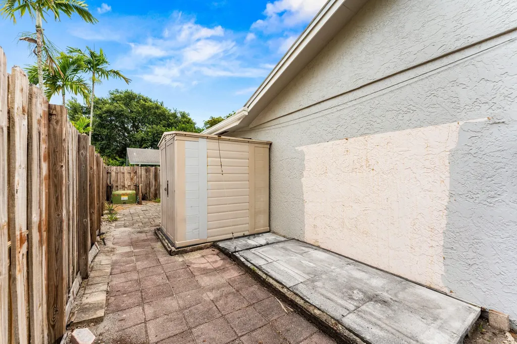 3861 NW 1st Drive Deerfield Beach FL 33442