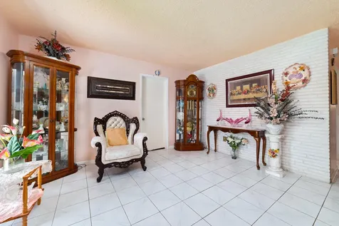 4460 NW 3rd Place Plantation FL 33317