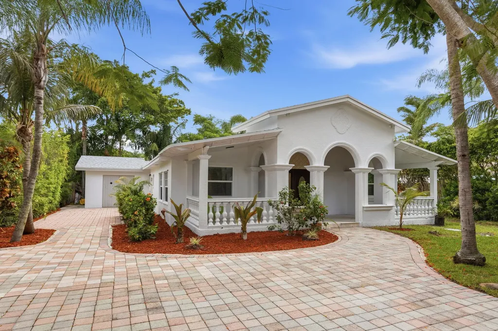 4793 Badger Avenue West Palm Beach FL 33417