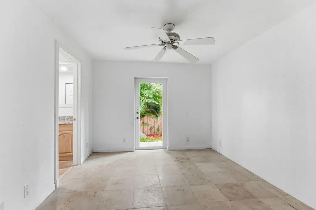 4793 Badger Avenue West Palm Beach FL 33417