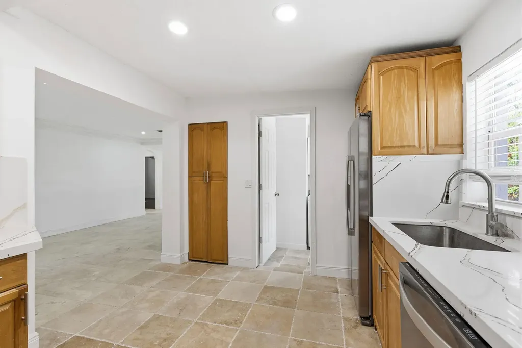 4793 Badger Avenue West Palm Beach FL 33417