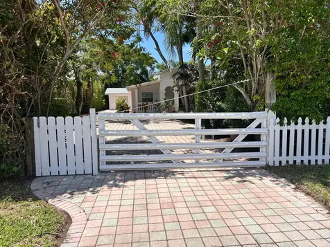 4793 Badger Avenue West Palm Beach FL 33417