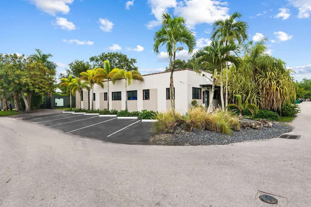 602 SW 12th Avenue Fort Lauderdale FL 33312