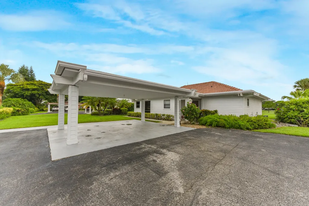 13867 Eastpointe Way Palm Beach Gardens FL 33418